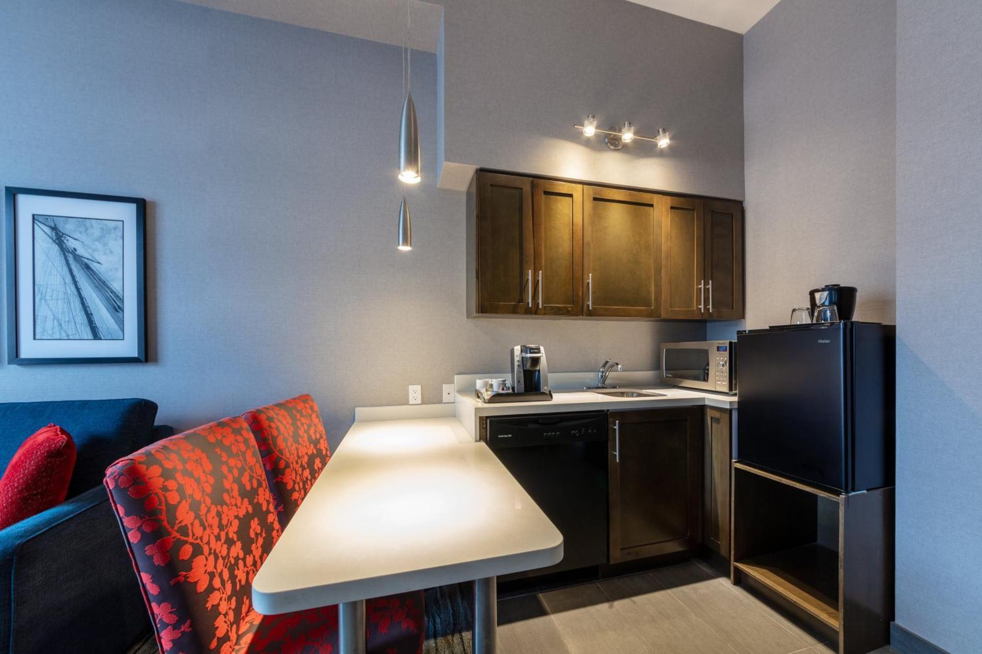 Holiday Inn Express & Suites Riverport Richmond By Ihg Luaran gambar