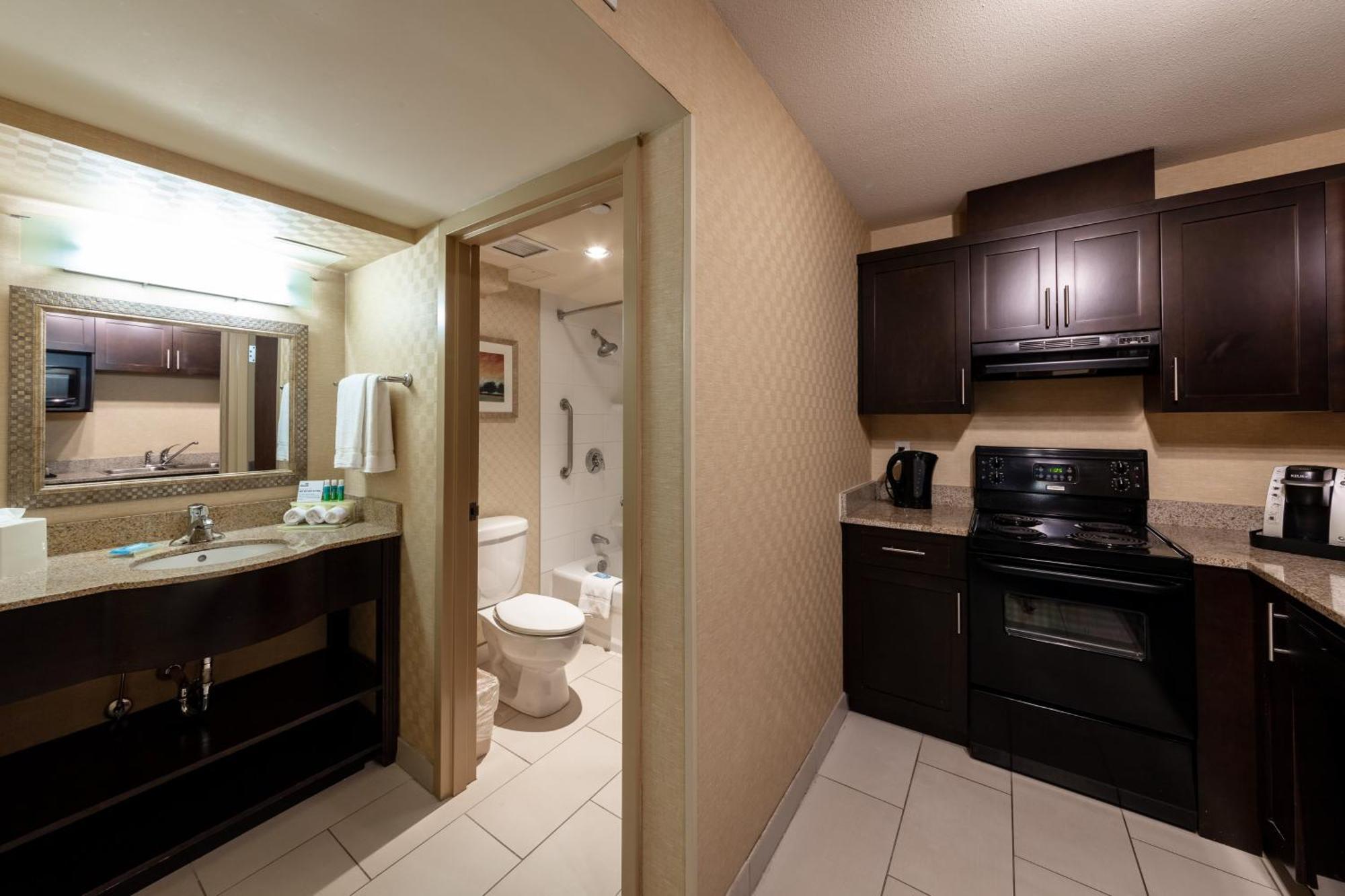 Holiday Inn Express & Suites Riverport Richmond By Ihg Luaran gambar