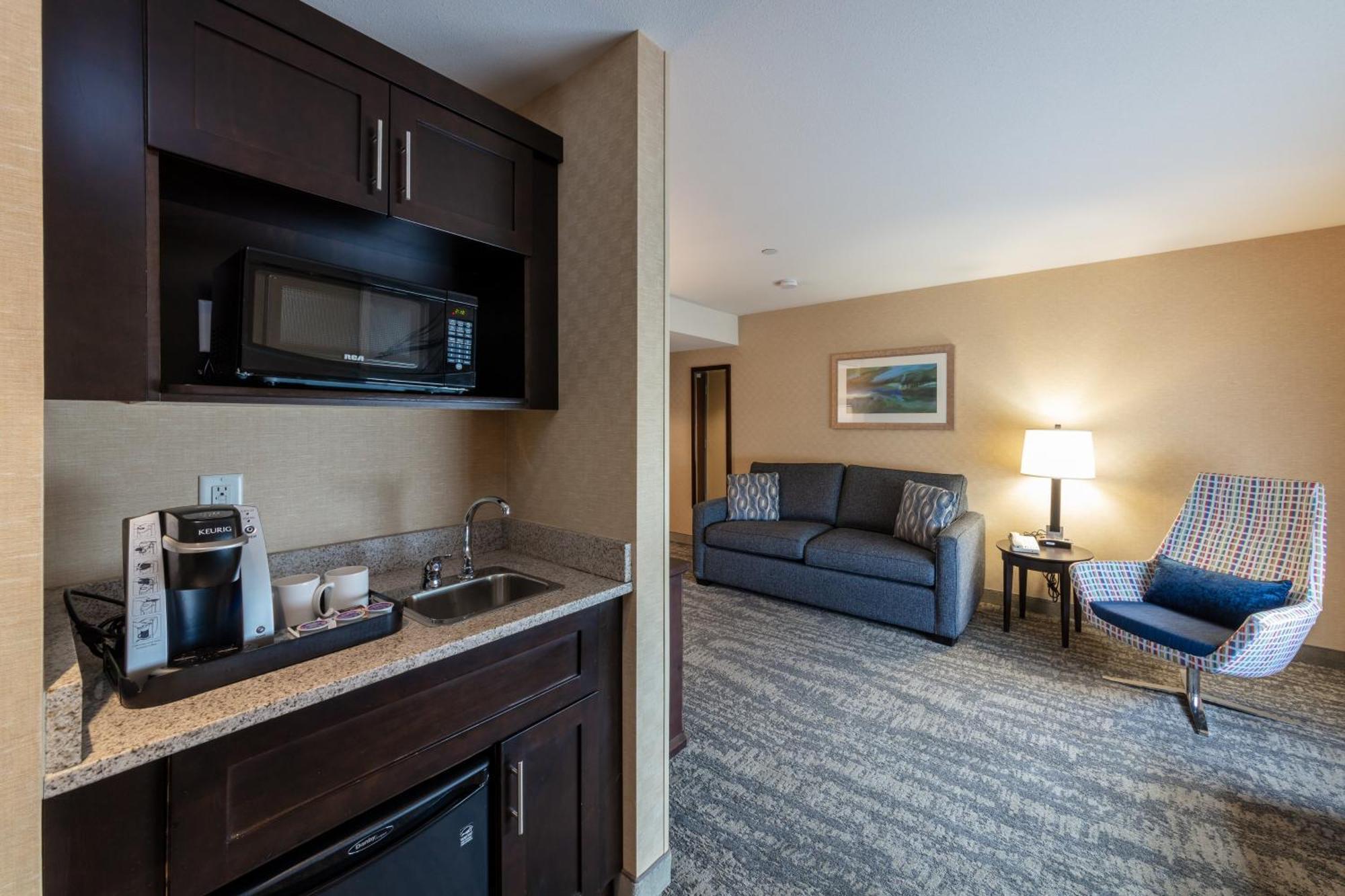 Holiday Inn Express & Suites Riverport Richmond By Ihg Luaran gambar