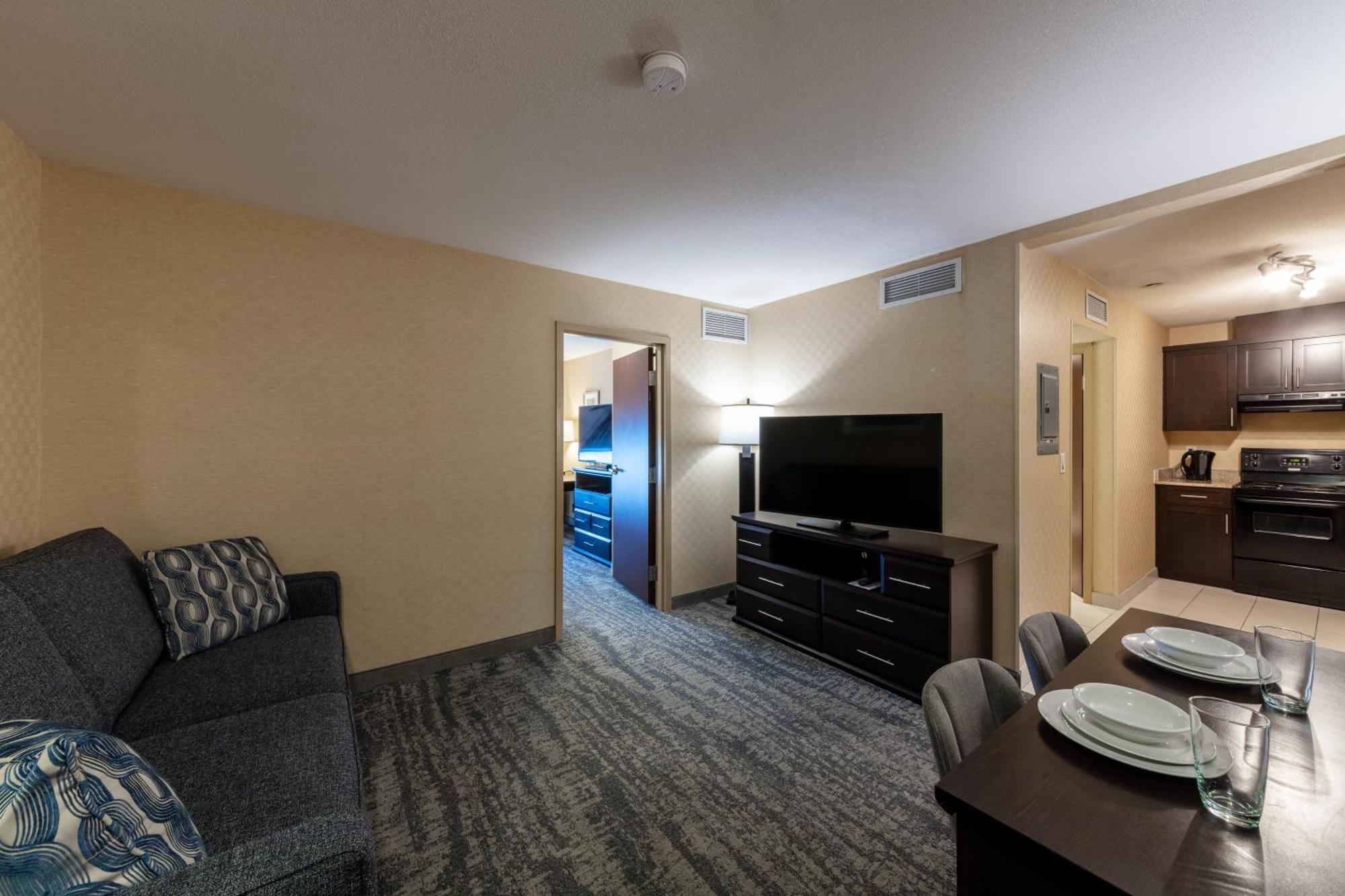 Holiday Inn Express & Suites Riverport Richmond By Ihg Luaran gambar