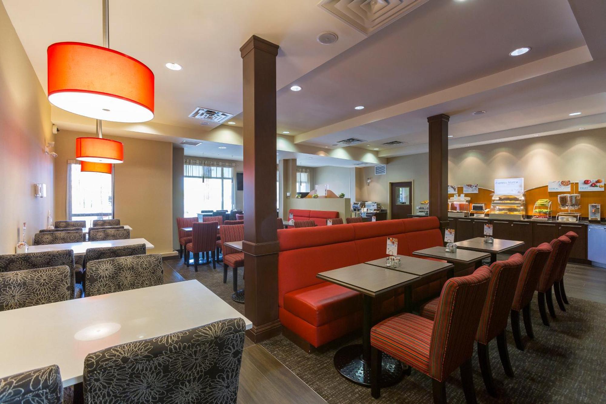 Holiday Inn Express & Suites Riverport Richmond By Ihg Luaran gambar