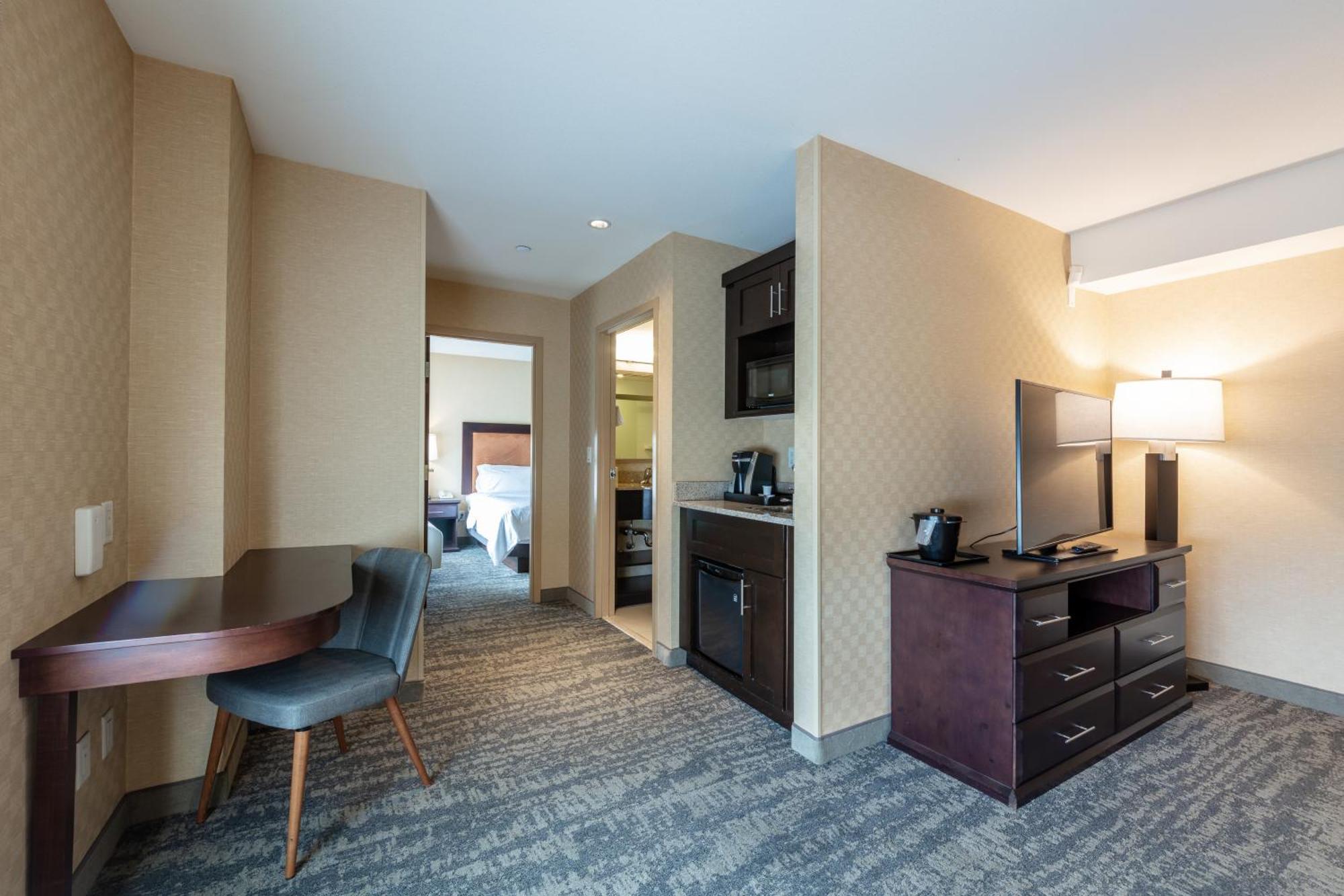 Holiday Inn Express & Suites Riverport Richmond By Ihg Bilik gambar
